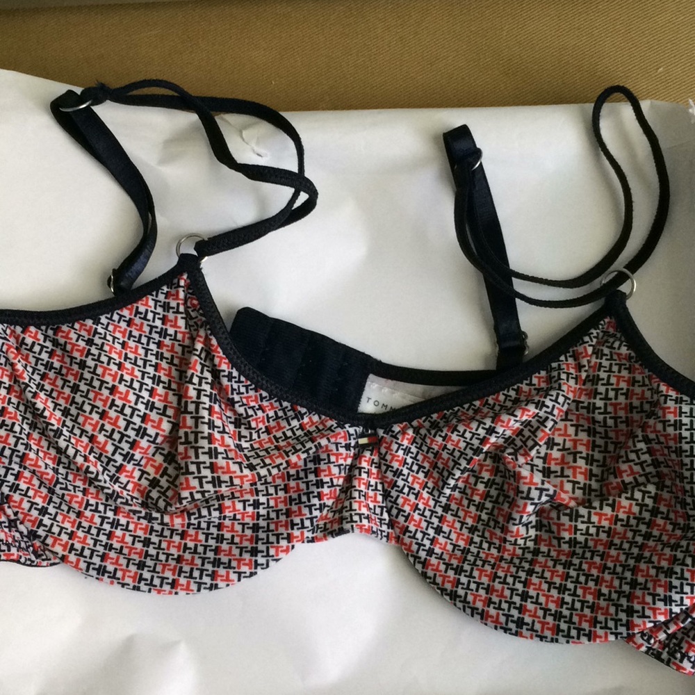 tommy hilfiger bra